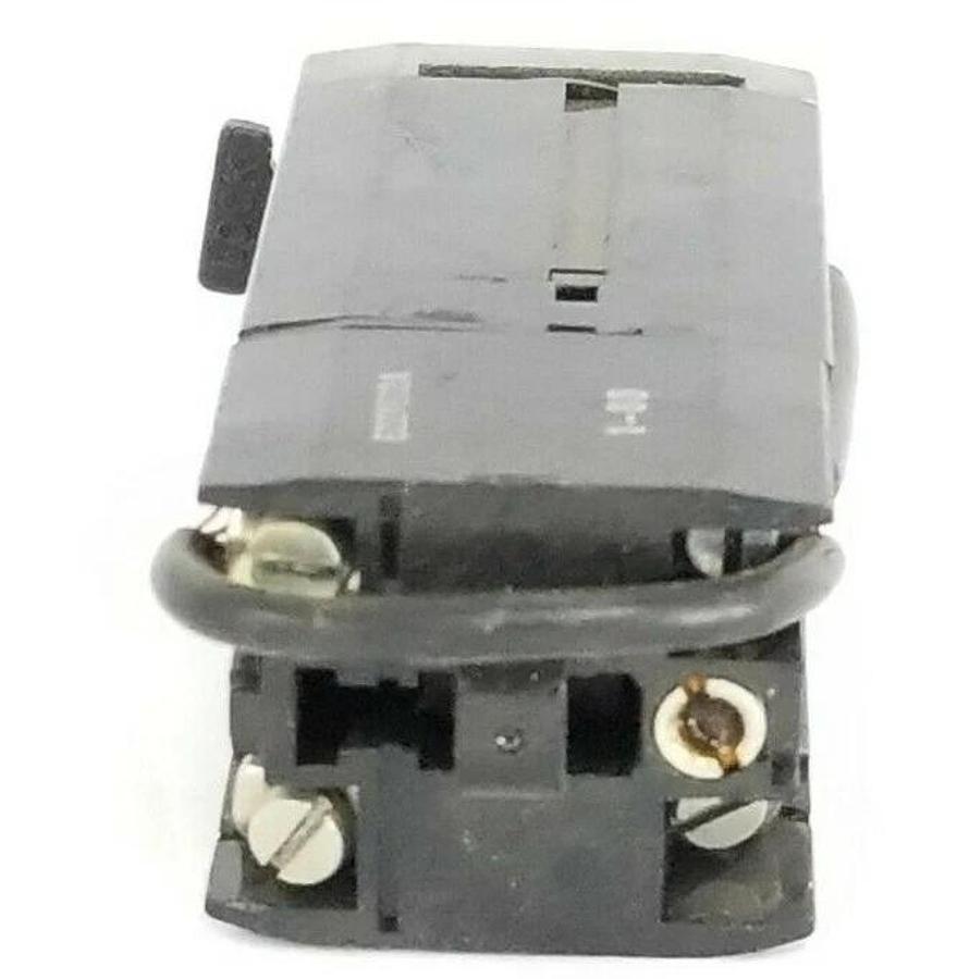 Used EATON CUTLER-HAMMER E22P120 PILOT LIGHT E22P120, SER. A1, 120V 60HZ