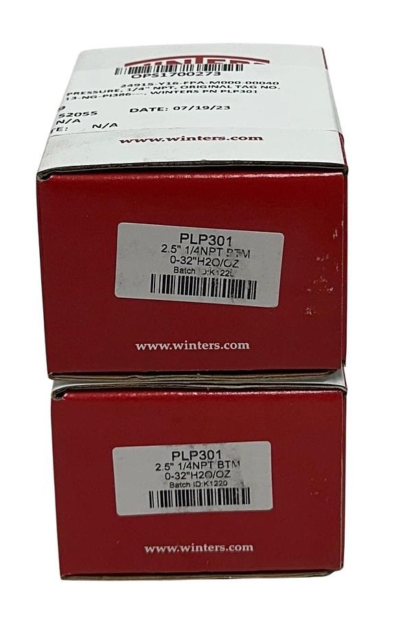 Used 2 WINTERS PLP301 OEM PRESSURE GAUGES 2.5'' FACE 1/4'' NPT BTM 0-32 H2O/OZ NSMP
