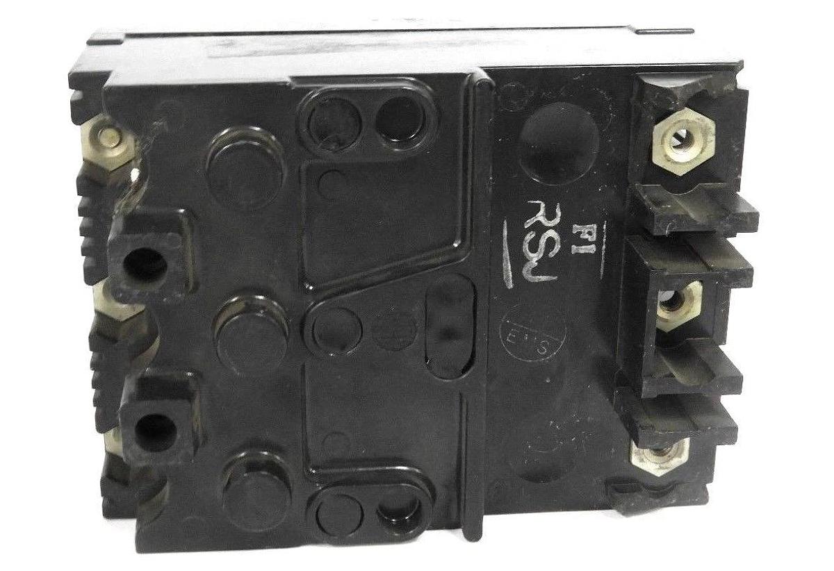 Used ITE SIEMENS ET-1571 CIRCUIT BREAKER ISSUE: BL-27, 15 AMP, 3 POLE, 240VAC