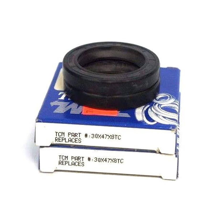 LOT OF 4 NEW TCM 30X47X8TC OIL SEALS 30MM X 47MM X 8MM