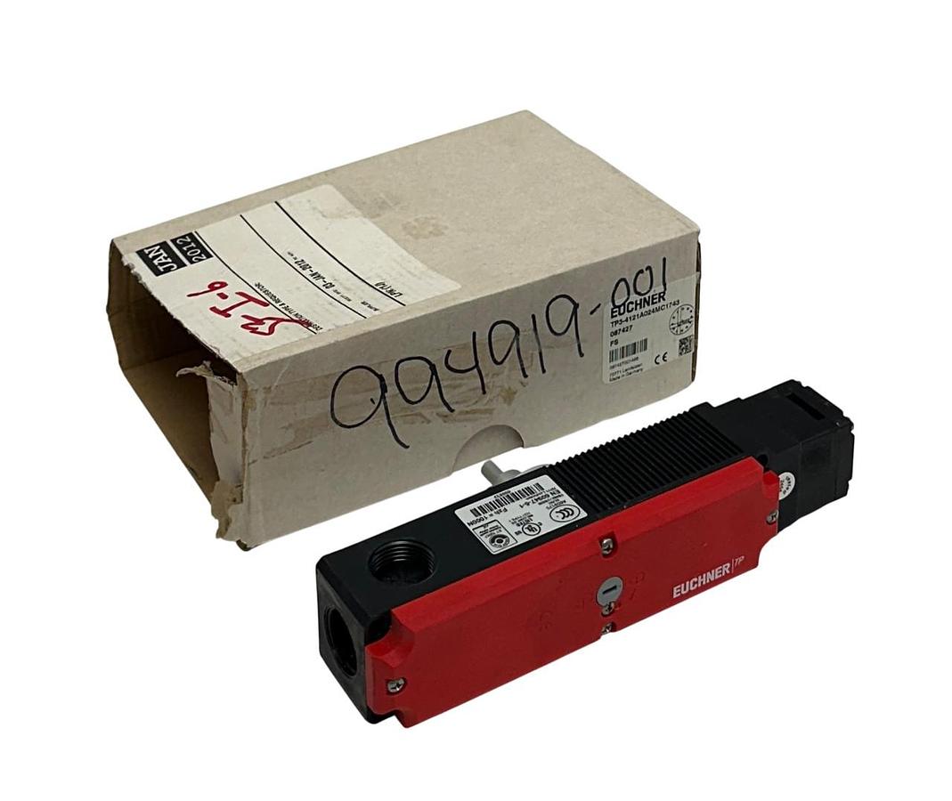EUCHNER TP3-4121A024MC1743 / 087427 SAFETY INTERLOCK SWITCH 50VAC/24VDC 4A NSMP