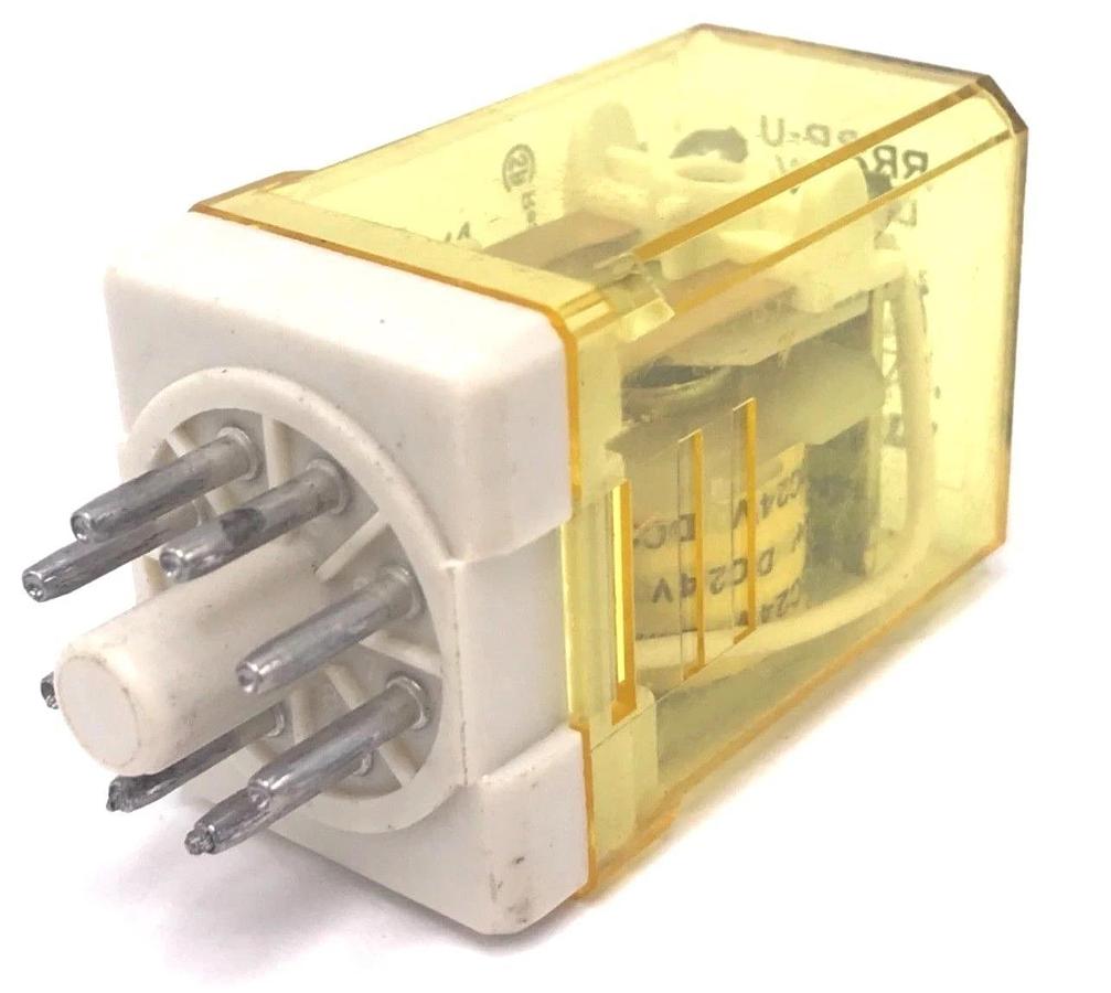 Used IDEC RR2P-UDC24V POWER RELAY, DPDT, 24 VDC, 10 A, RR SERIES, SOCKET