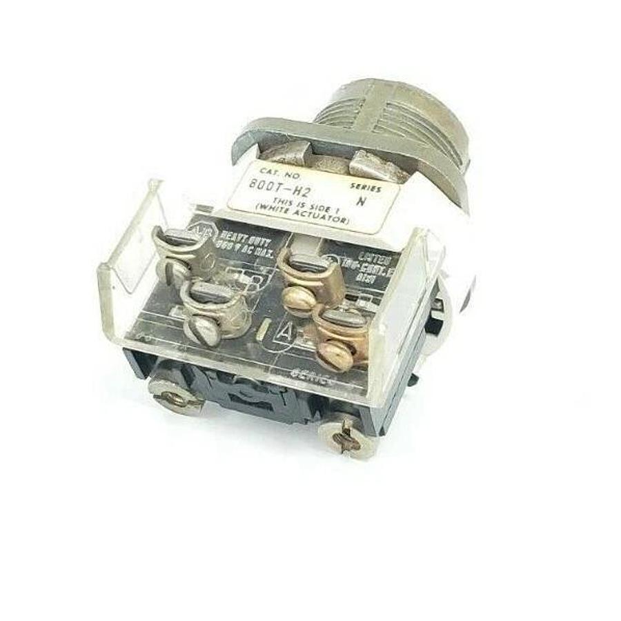 Used ALLEN BRADLEY 800T-H2 SELECTOR SWITCH SER. N 800TH2 W/ CONTACT BLOCK