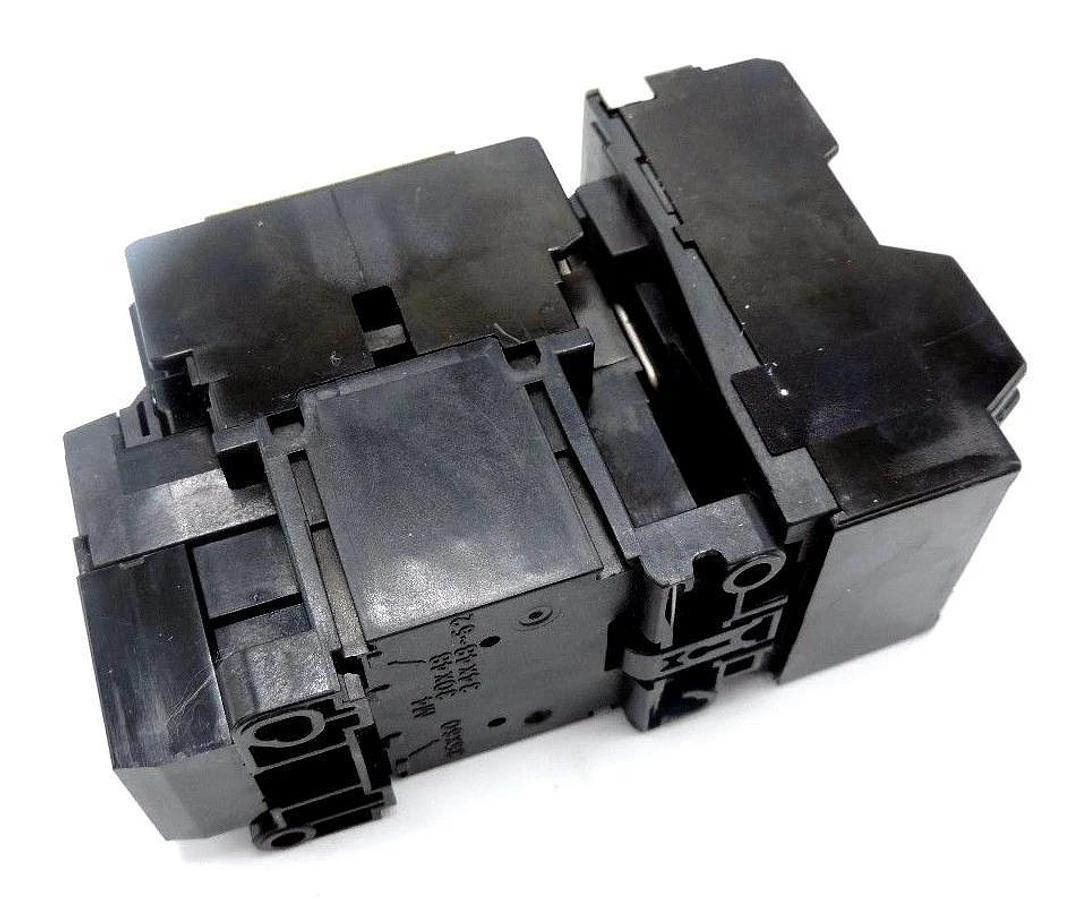 Used NEW FUJI ELECTRIC SC-0 CONTACTOR W/ TR-0N/3 OVERLOAD RELAY & SZ-Z5 SUPPRESSOR