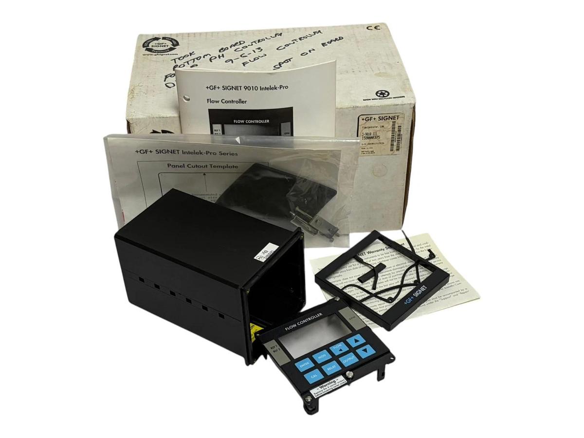 Used GF Signet 3-9010.111 Intelek-Pro 9010 Flow Controller 110V FOR PARTS OR REPAIR