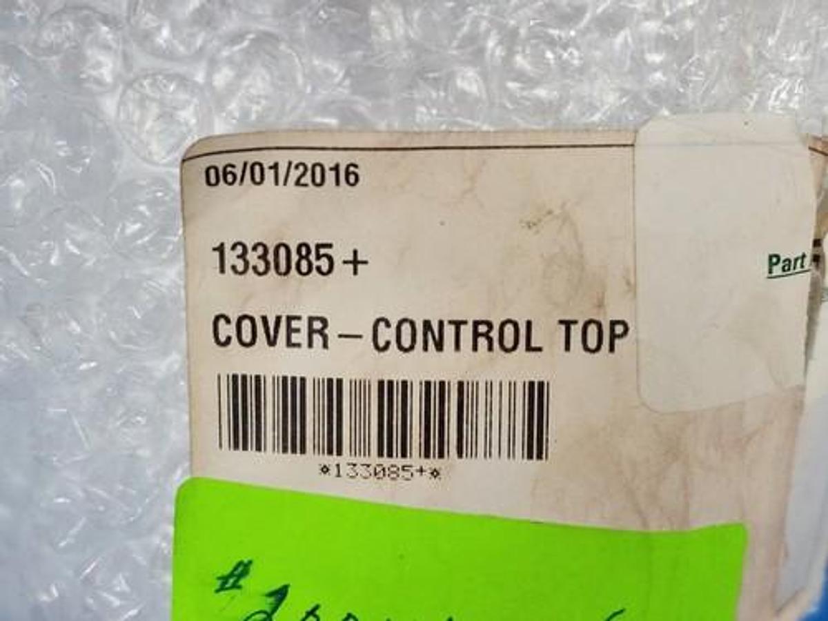 Used LOT OF 2 SPC 133085+ COVER CONTROL TOPS 133085