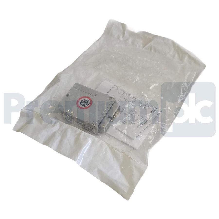 Used Allen-Bradley 42LRC-5000 /B PHOTOSWITCH Series 5000 Red Line Sensor Photohead FS
