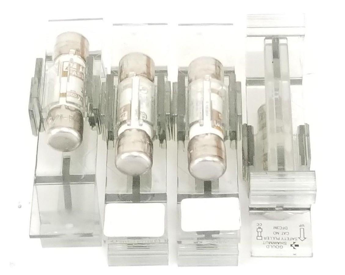 Used LOT OF 4 GOULD SHAWMUT DFC3M SAFETY PULLERS W/ LITTLEFUSE KLK-3-1/2 FUSES