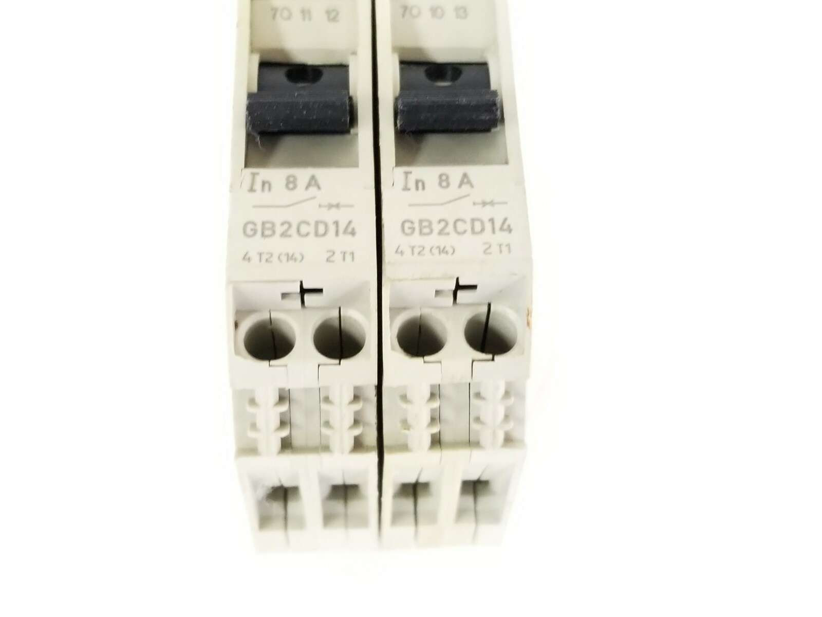 Used LOT OF 2 SCHNEIDER ELECTRIC GB2-CD14 CIRCUIT PROTECTORS 8A 48VDC 125VAC GB2CD14