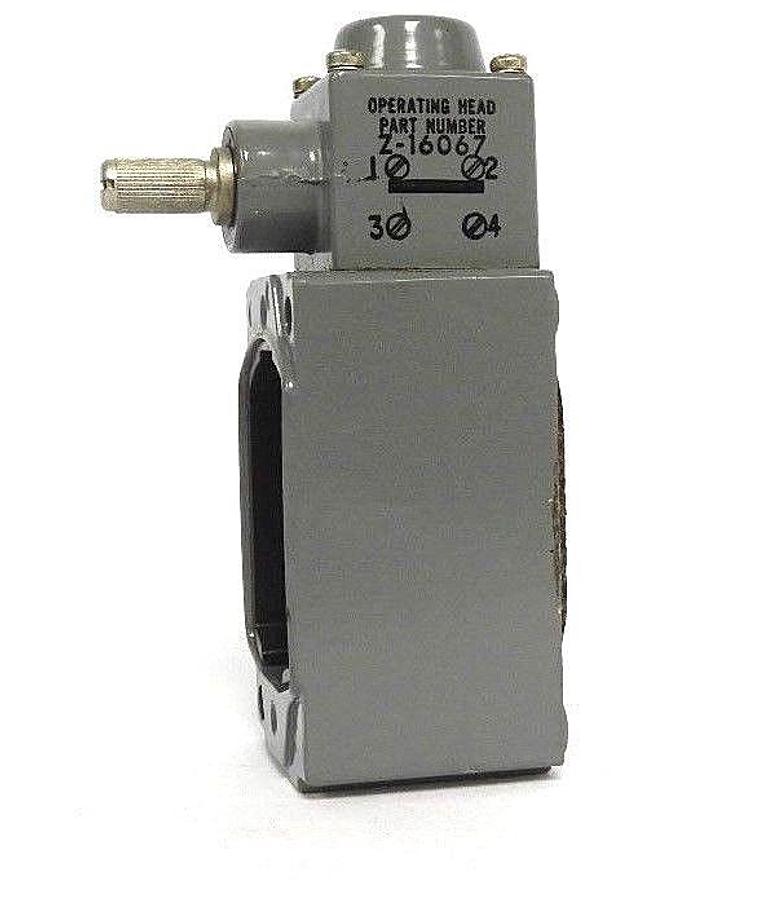 Used NEW ALLEN BRADLEY Z-16067 OPERATING HEAD W/ LIMIT SWITCH Z16067