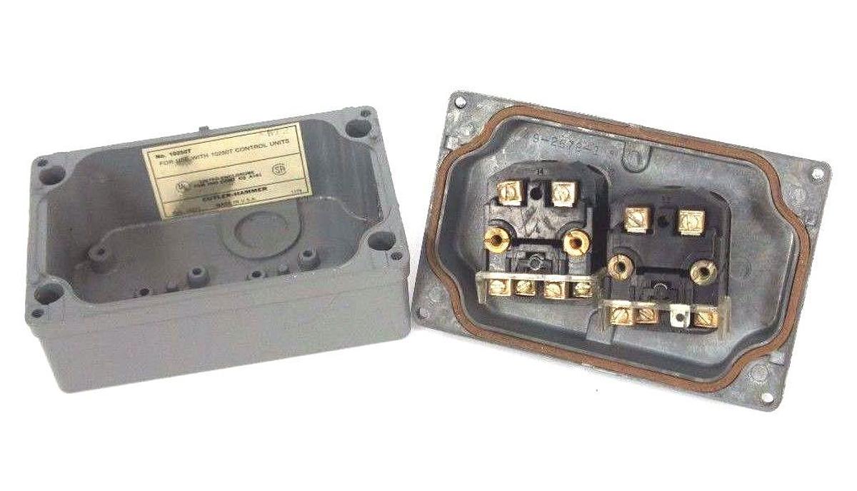 Used CUTLER HAMMER 10250T ENCLOSURE W/ (2) ALLEN BRADLEY 800T-PT16 SER N PUSH BUTTONS