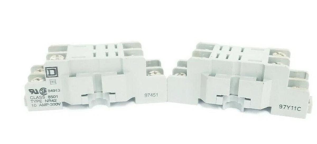 Used LOT OF 10 SQUARE D 8501NR42 RELAY SOCKETS 10AMP 300V