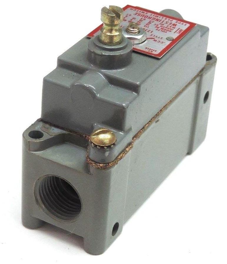 Used NIB WESTINGHOUSE 1776706 TYPE PLS LIMIT SWITCH W/O LEVER