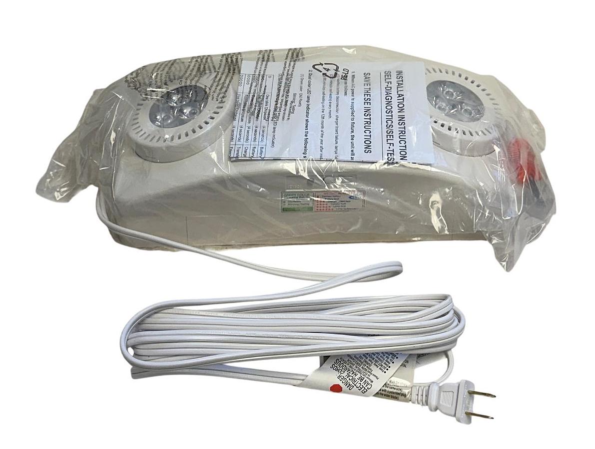 Used BIG BEAM HOLW-SD-P2 / 499-8177 Commercial Emergency Light Unit 120VAC 1100L NSMP