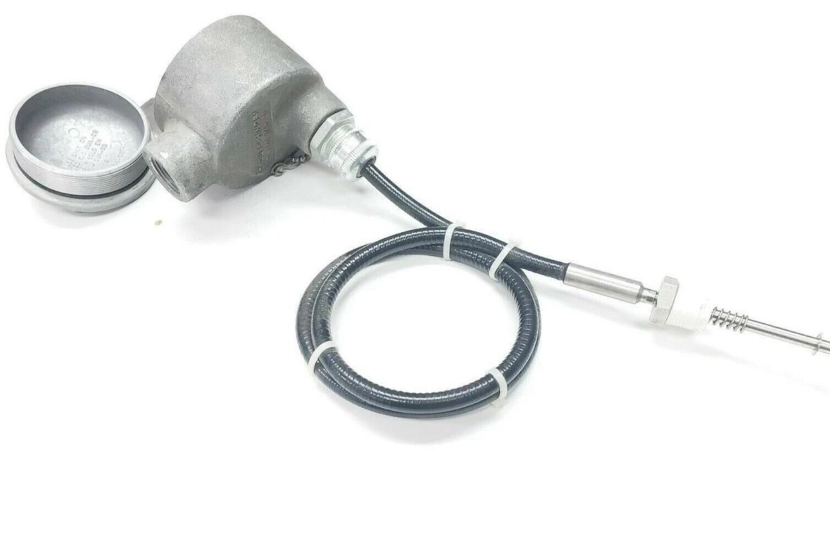 Used CROUSE-HINDS GAYESCO 16-TE-8267 5FT TEMPERATURE PROBE GUAB 26 3/4IN. 21 16TE8267