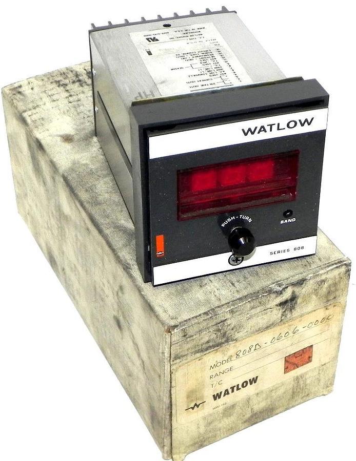 Used NIB WATLOW 808D-0606-0000 TEMP. CONTROL 808D0606000