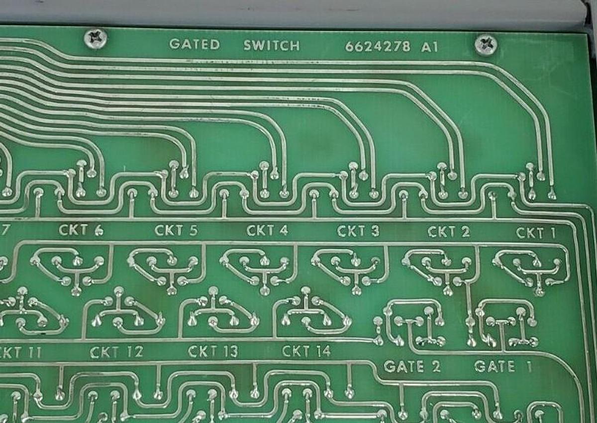Used BAILEY CONTROLS 6624280A1 GATE SWITCH LOGIC MODULE 6624278 A1
