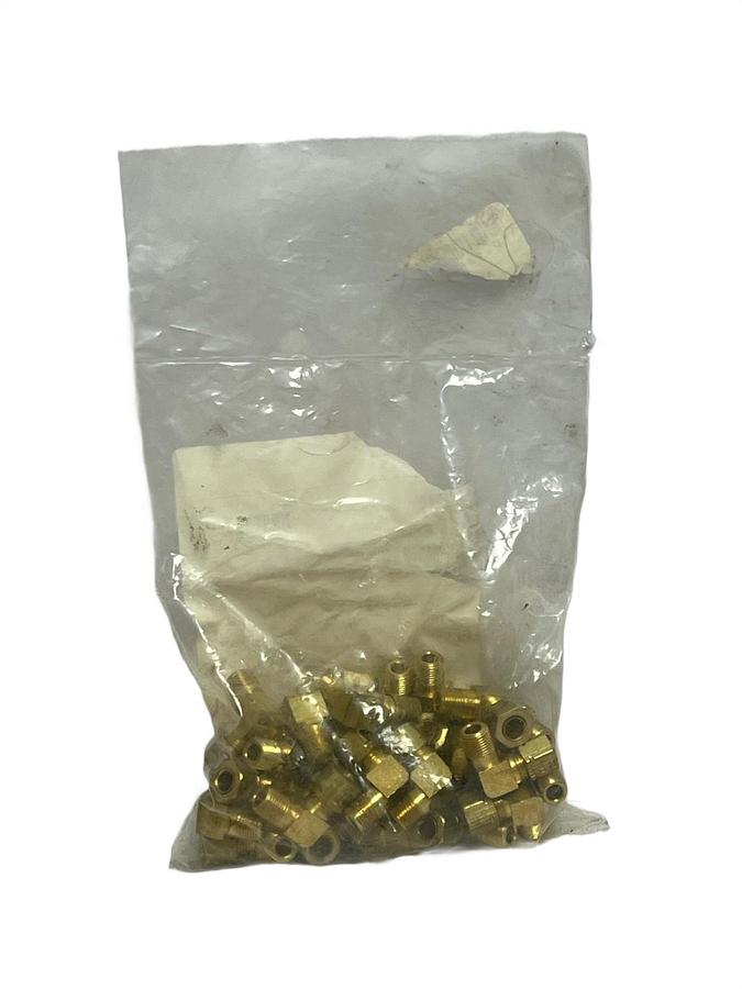 Lot of 28 Parker 269CA-4-2 Compress-Align Male Elbows 1/4" x 1/8" - New Sealed