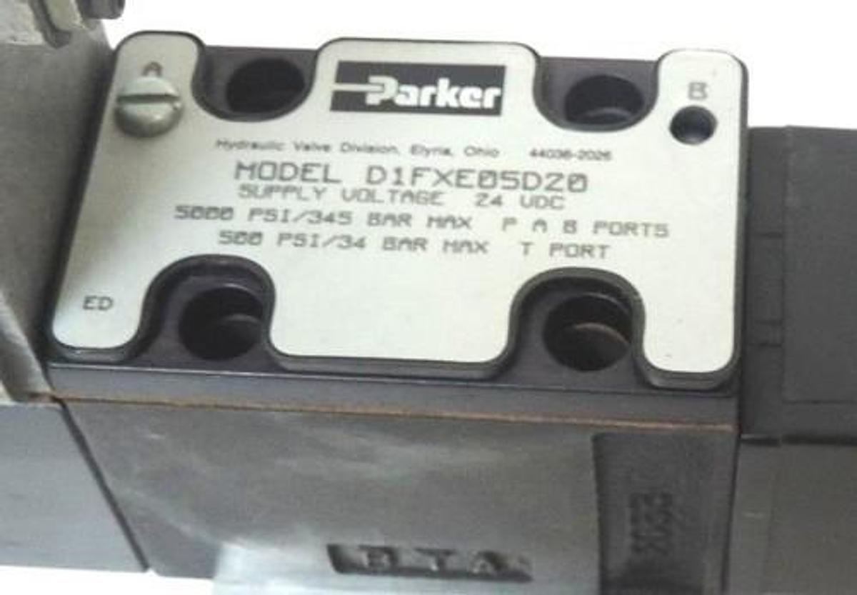 Used PARKER D1FXE05D20 PROP. VALVE 24 VDC 5000 PSI/345 BAR MAX