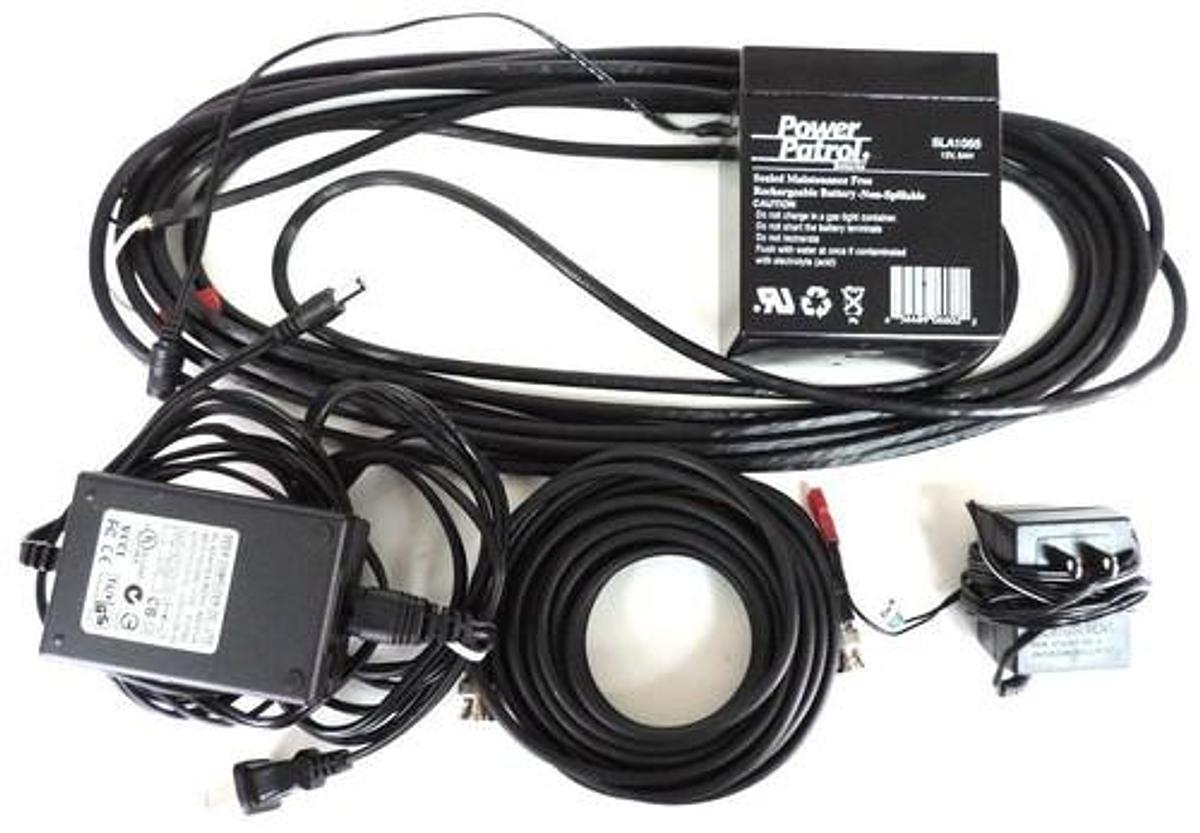 Used NEW MOBILE AUTHORITY 5.6" MOBILE VIDEO LCD MONITOR M58, SLCD-560R, & ACCESSORIES