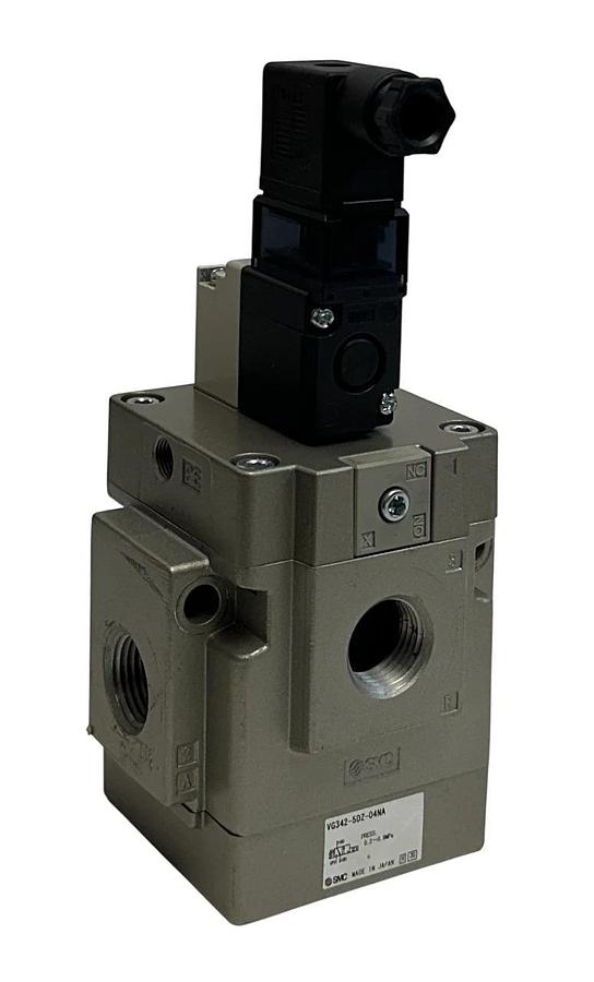 Used SMC VG342-5DZ-04NA / VG3425DZ04NA PNEUMATIC POPPET VALVE 24VDC COIL 3-PORT USNP