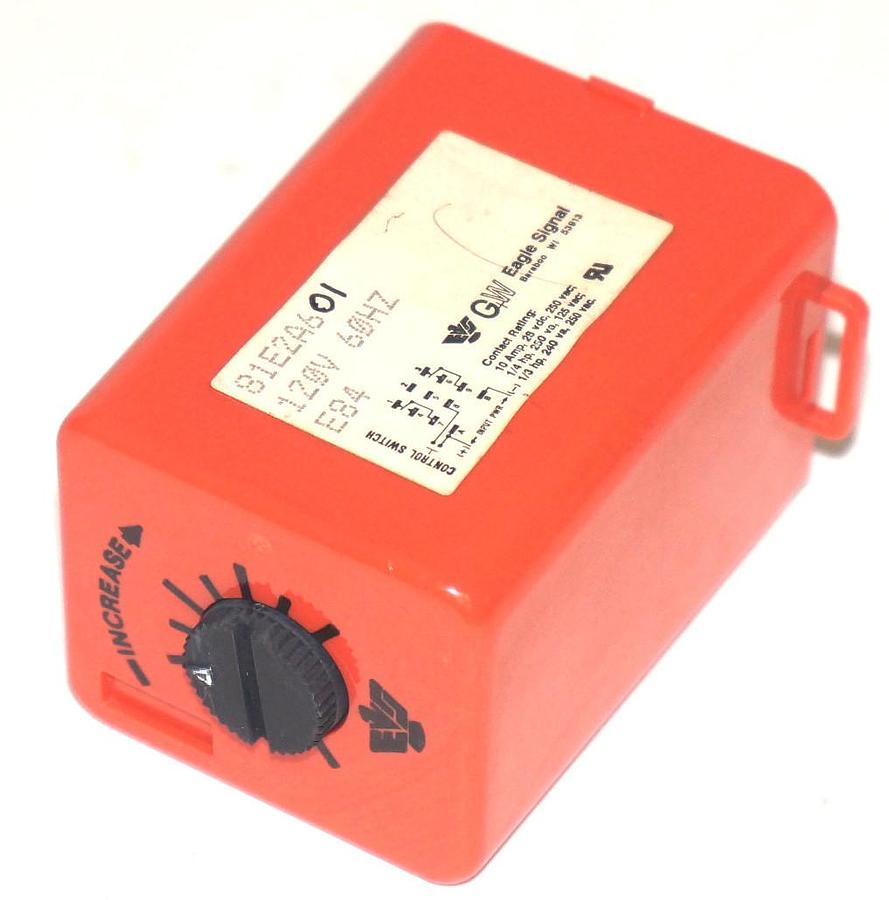 Used EAGLE SIGNAL 81E2A601 TIME DELAY RELAY 120V 60HZ