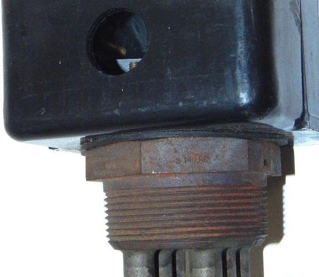 NEW VULCAN R90 IMMERSION HEATER ELEMENT, 3 PHASE, 6 Kw, 480 V, WITH SCEPTER BOX