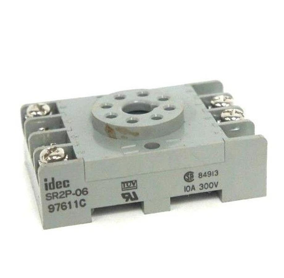 Used IDEC SR2P-06 RELAY SOCKET 10A, 300V, SR2P06