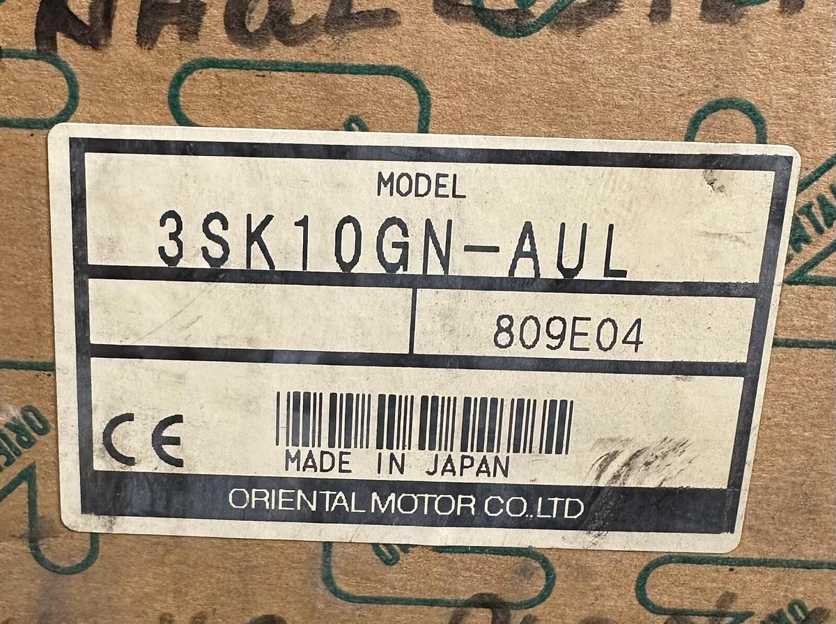 Used NEW ORIENTAL MOTOR 3SK10GN-AUL / 3SK10GNAUL REACTION SYNCHRONOUS MOTOR 115VAC