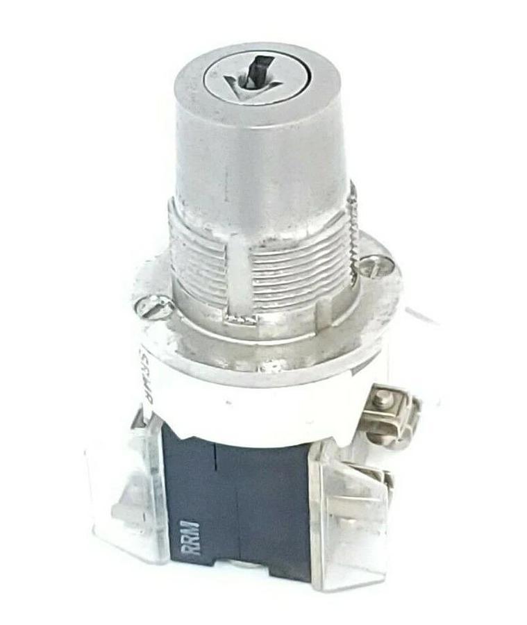 Used ALLEN BRADLEY 800T-J63103KT1 SELECTOR SWITCH 800TJ63103KT1 SER. T