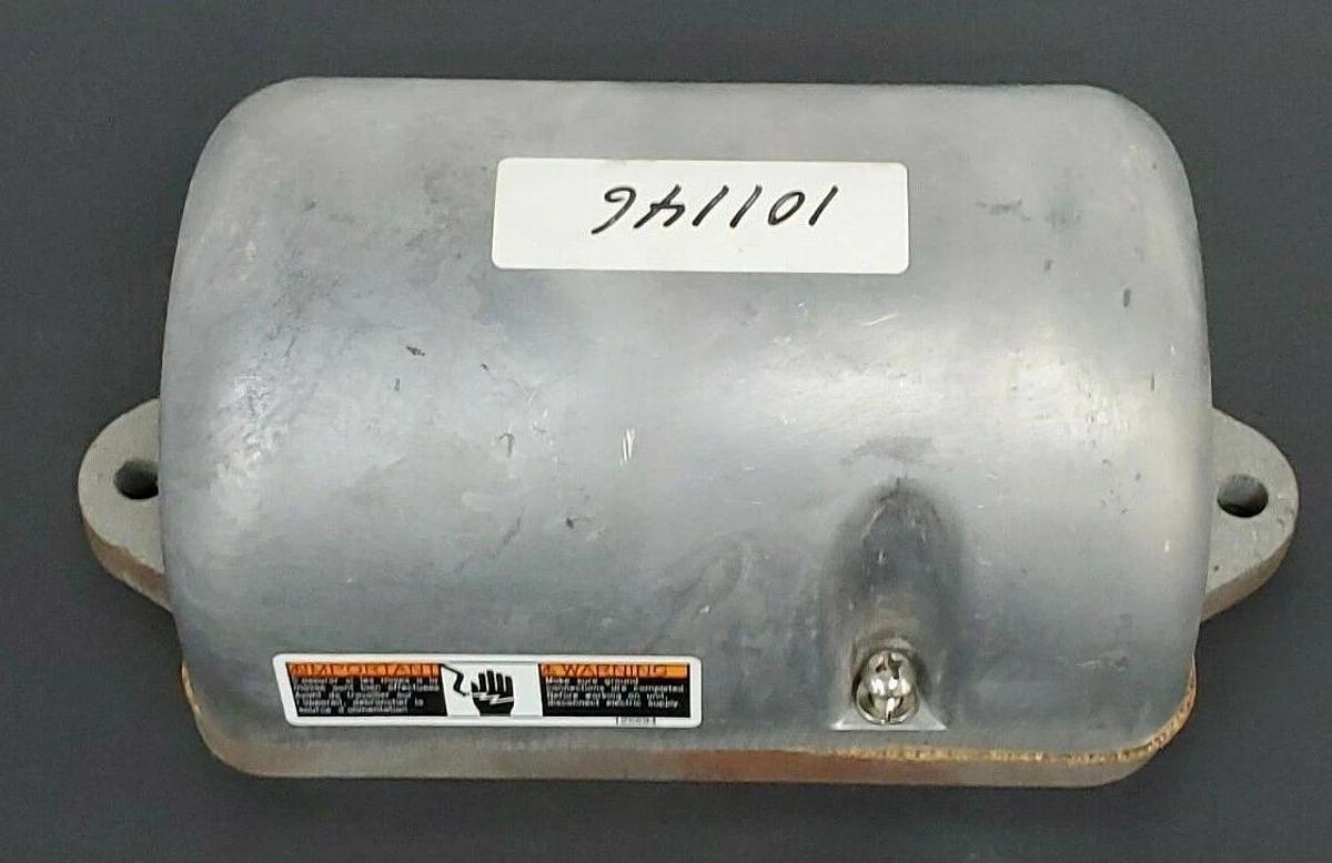 Used FMC TECHNOLOGIES SYNTRON V-20 MAGNETIC VIBRATOR 115V 2.0A 60HZ *INCOMPLETE*