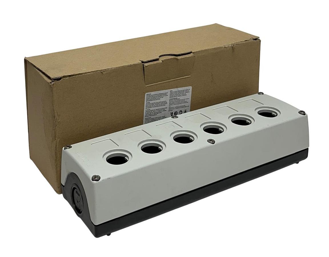 Used 2 SIEMENS SB3 806-0AA3 / SB38060AA3 EMPTY ENCLOSURES FOR COMMAND DEVICES NSMP