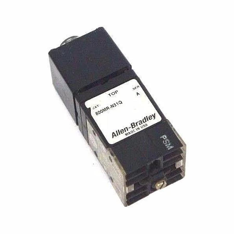 Used ALLEN BRADLEY 800MR-N31Q OPERATOR FOR SELECTOR SWITCH SER. A W/ 800M-XA CONTACT