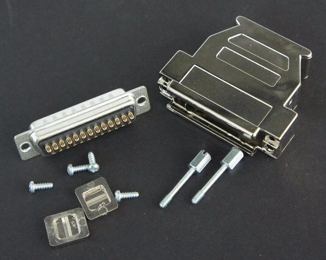 Used LOT OF 7 NEW TYCO AMP 25-PIN INPUT / OUTPUT CONNECTOR ASSEMBLIES