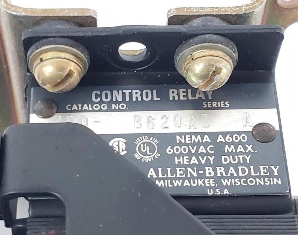 Used NIB ALLEN BRADLEY 700-B620A1 TYPE B AC RELAY SERIES A , 8 POLES 6NO-2NC OPEN
