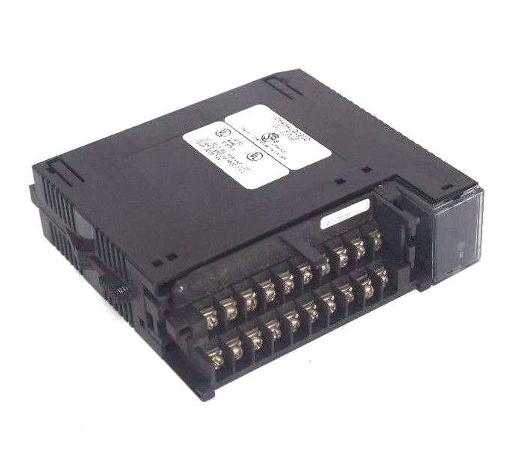 Used GE FANUC IC693ALG220D INPUT ANALOG MODULE 4PT VOLTAGE