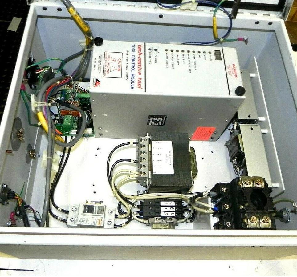 Used TECH MOTIVE TOOL CS4000 CONTROLLER C4000B01K01C W/ 49-4100-03C5 SERVO CONTROL