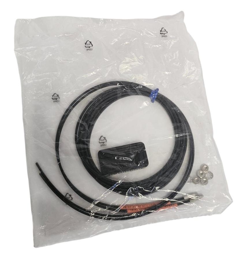 NEW OMRON E32-T11R PHOTOELECTRIC SWITCH FIBER UNIT E32T11R 2M