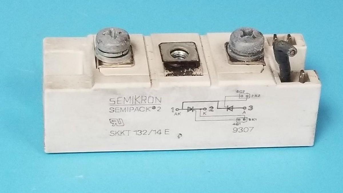 Used SEMIKRON SKKT-132/14E THYRISTOR MODULE SKKT13214E