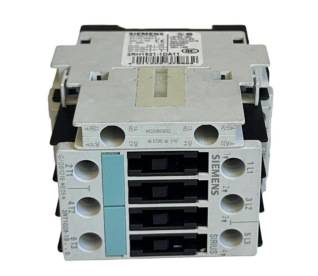 Used SIEMENS 3RT1026-1BB40 / 3RT10261BB40 SIRIUS CONTACTOR 3-POLE 24VDC 3RH1921-1DA11