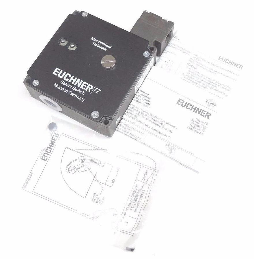 NIB EUCHNER TZ2RE024MVAB SAFTEY SWITCH ID. NR. : 088071, AC/DC 24V
