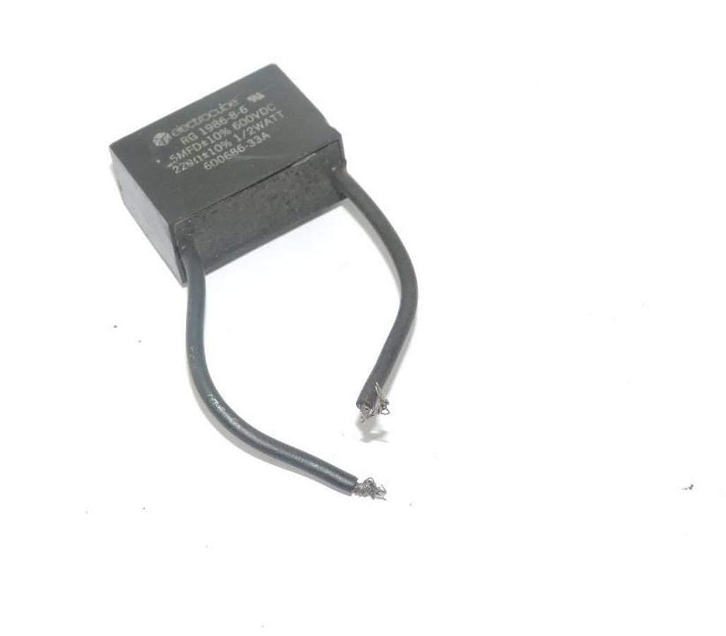 Used RELIANCE ELECTRIC 600686-33A SUPPRESSOR 600VDC 0.5MFD, 60068633A