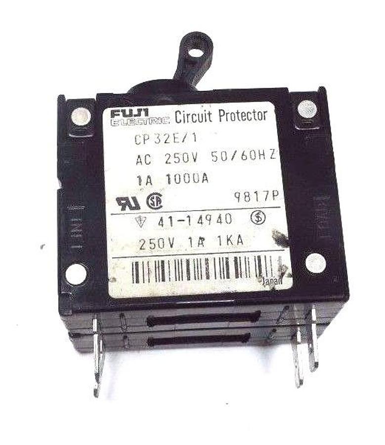 Used LOT OF 5 FUJI ELECTRIC CP32E/1 CIRCUIT PROTECTORS 250VAC, 50/60HZ, 1A, CP32E1