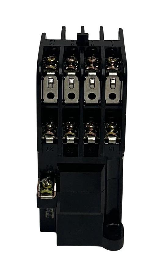 FUJI ELECTRIC SRC50-3F / 1RH880 # RELAY 110-120V COIL 50/60Hz *CHIPPED NSNP