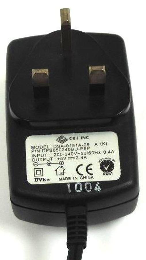 Used DVE DSA-0151A-05 5V DC 2.4A POWER SUPPLY WALL ADAPTER 200-240V 50/60HZ