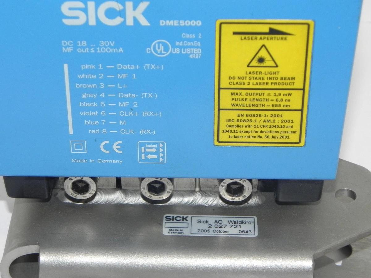 Used SICK OPTIC DME5000-111 DISTANCE MEASURING DEVICE 1022949 DME5000111 W/BRACKET