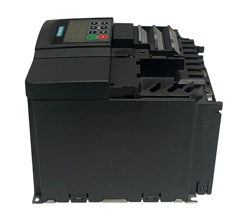 Used SIEMENS 6SE6440-2UD24-0BA1 / 6SE64402UD240BA1 MICROMASTER 440 DRIVE 4kW USNP