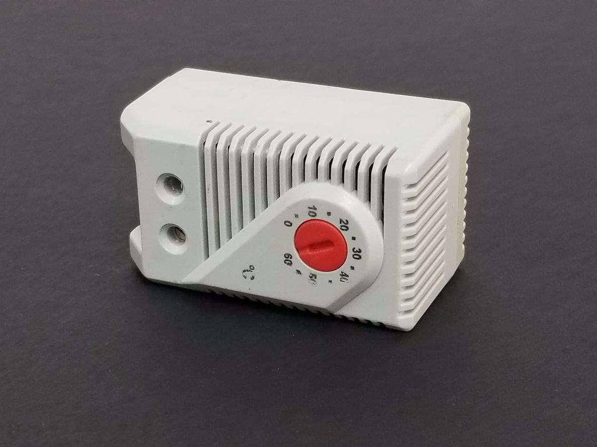 Used SAREL TYPE 17561 A OUVERTURE TEMPERATURE SENSOR MODULE 250 VAC