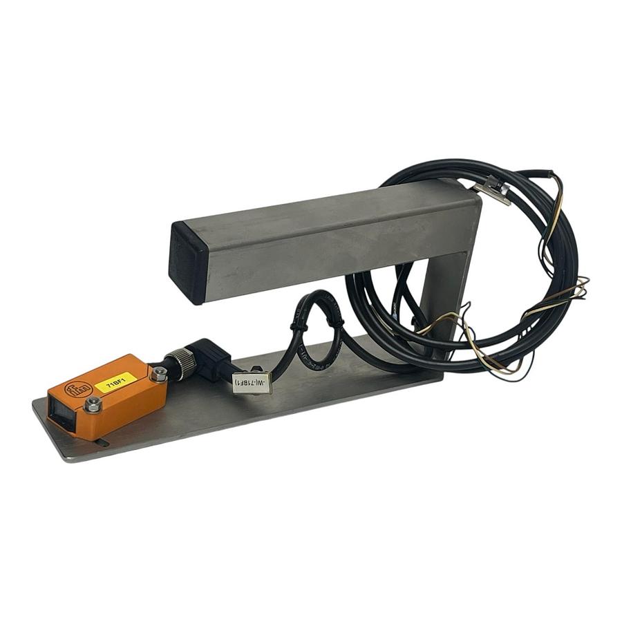 Used IFM EFECTOR OU5034 SENSOR W/ STAINLESS BRACKET 14CM RULER & 8FT LEAD WIRE