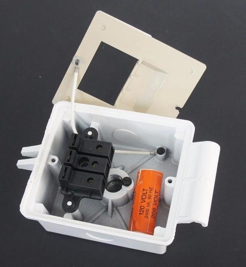Used NEW LUMINAIRE 929L WIRING ENCLOSURE LB-4791-G USE WITH MB5 SERIES